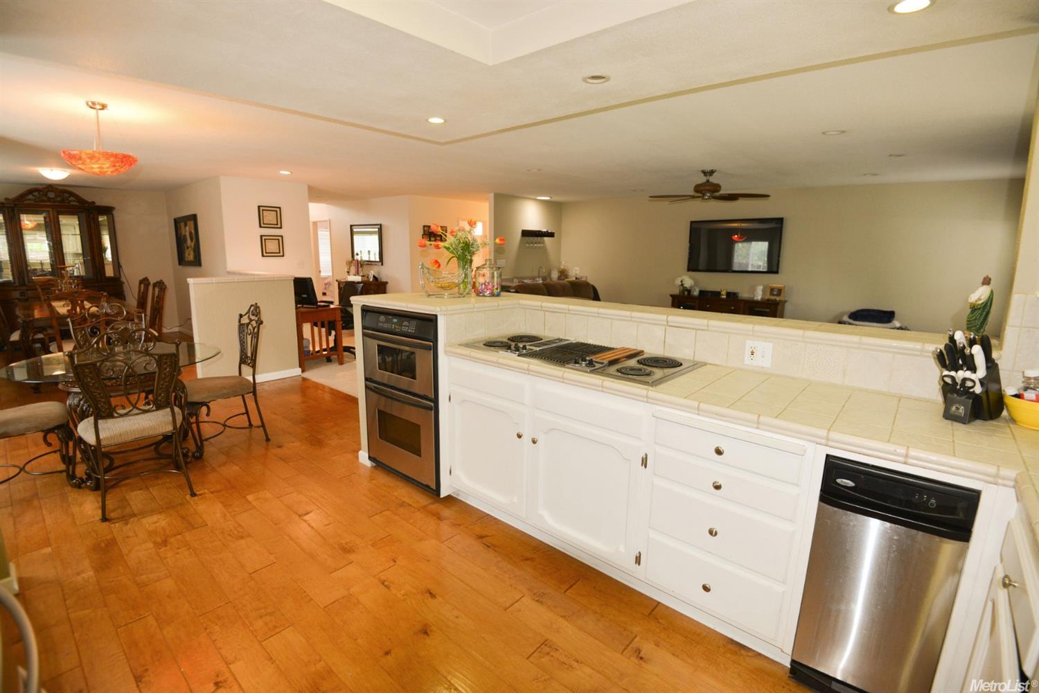 725 Independence Dr, Tracy, CA 95376 photo 7