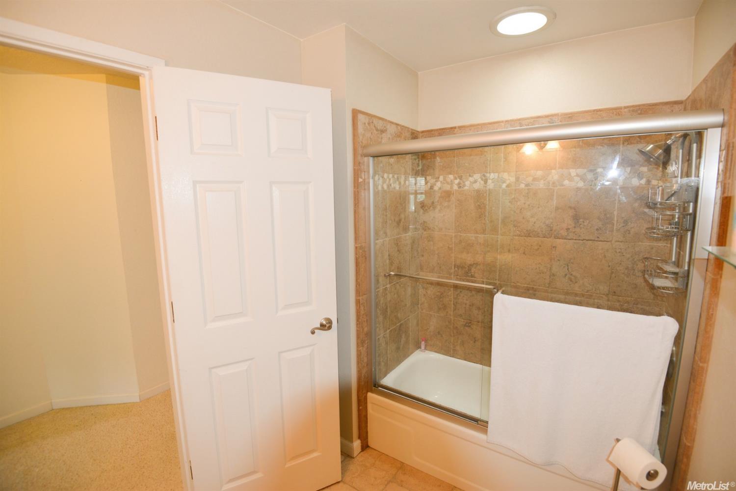 725 Independence Dr, Tracy, CA 95376 photo 14