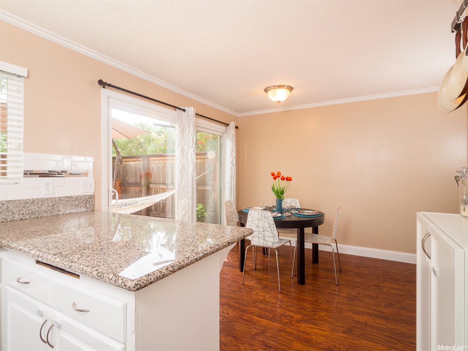 2052 Alta Loma St, Davis, CA 95616 photo 7