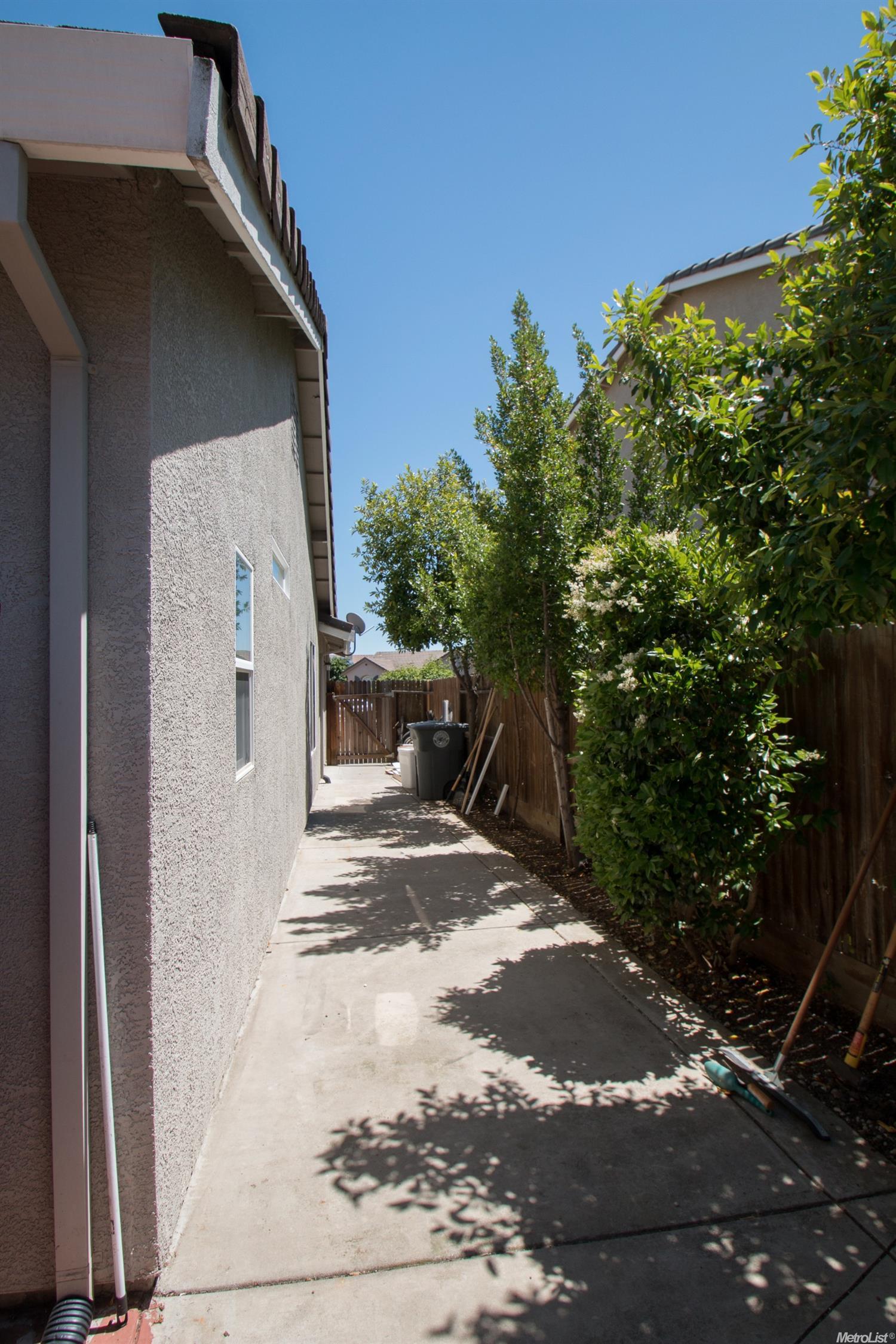 9952 Squirrelview Ct, Elk Grove, CA 95757 photo 35