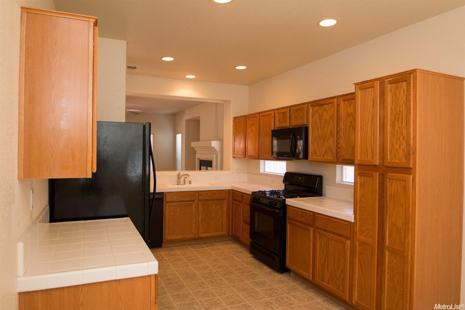 9952 Squirrelview Ct, Elk Grove, CA 95757 photo 10