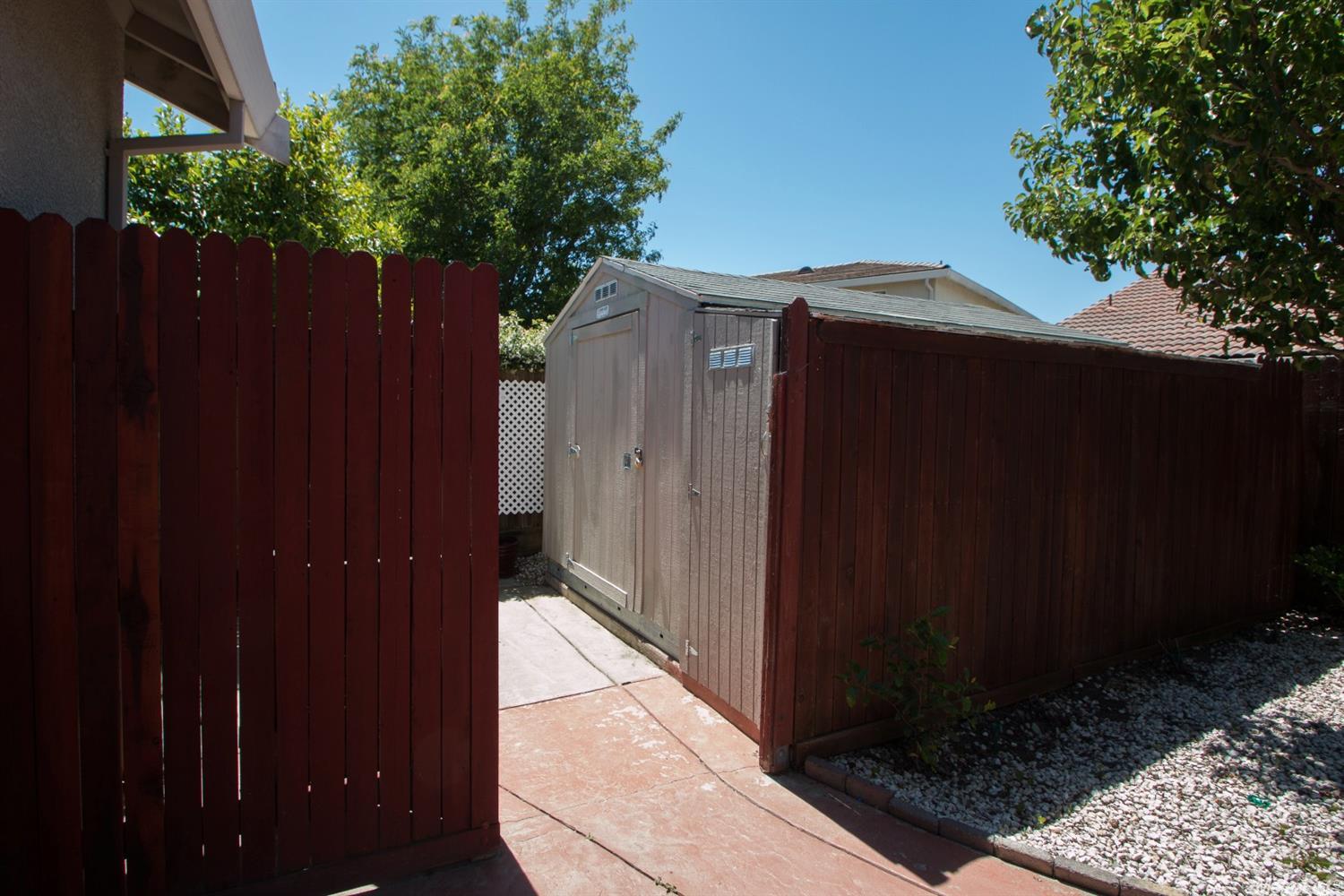 9952 Squirrelview Ct, Elk Grove, CA 95757 photo 33
