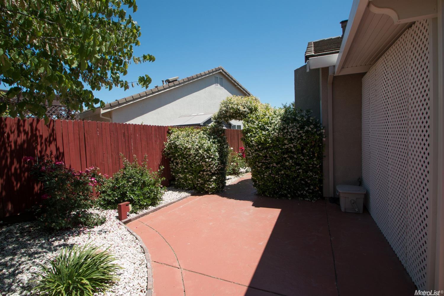9952 Squirrelview Ct, Elk Grove, CA 95757 photo 28