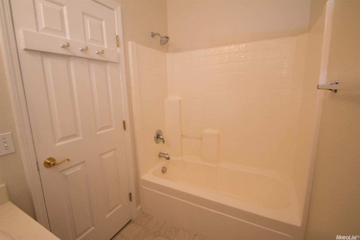 9952 Squirrelview Ct, Elk Grove, CA 95757 photo 19