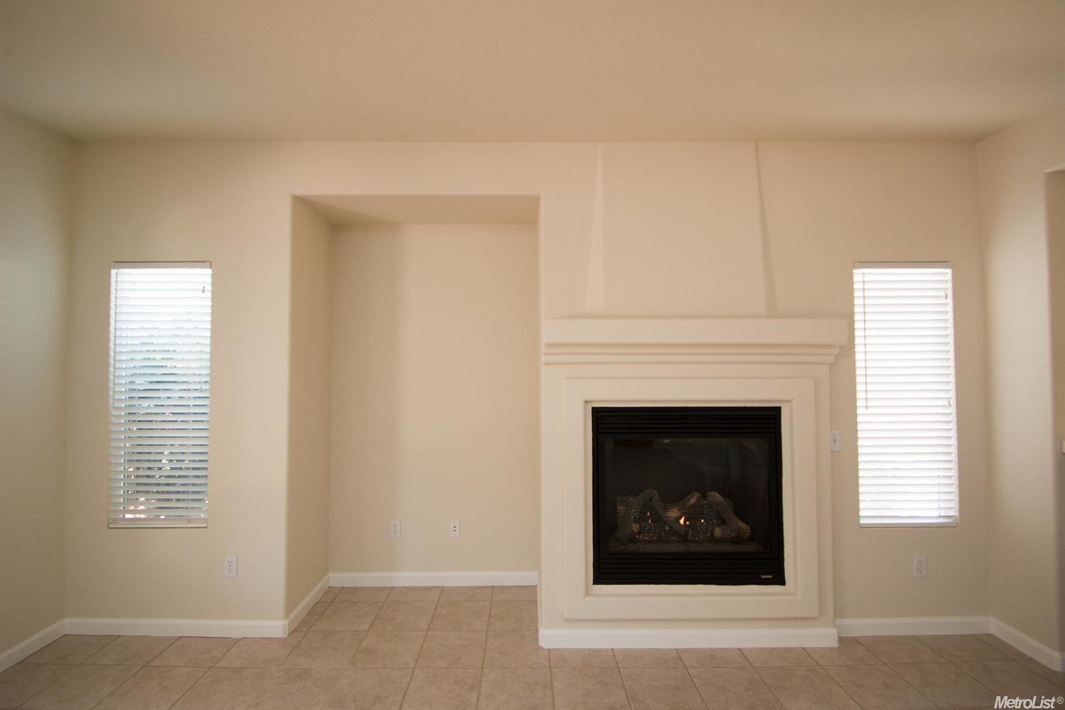 9952 Squirrelview Ct, Elk Grove, CA 95757 photo 6