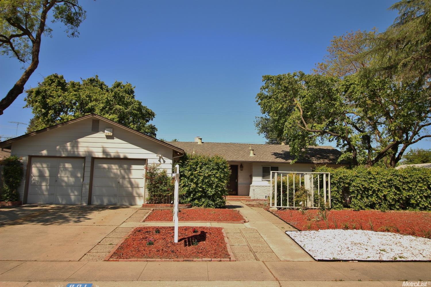 801 Brookvale Dr, Modesto, CA 95355 photo 1