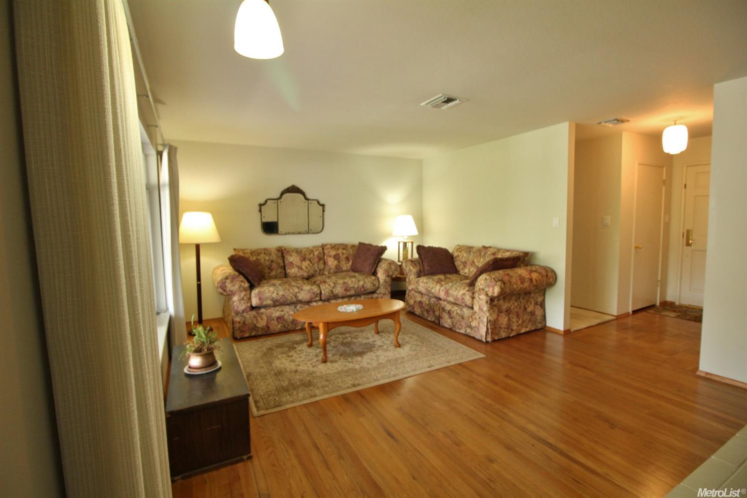 801 Brookvale Dr, Modesto, CA 95355 photo 5