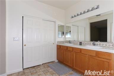 1445 Santa Nella Ct, Merced, CA 95348 photo 17
