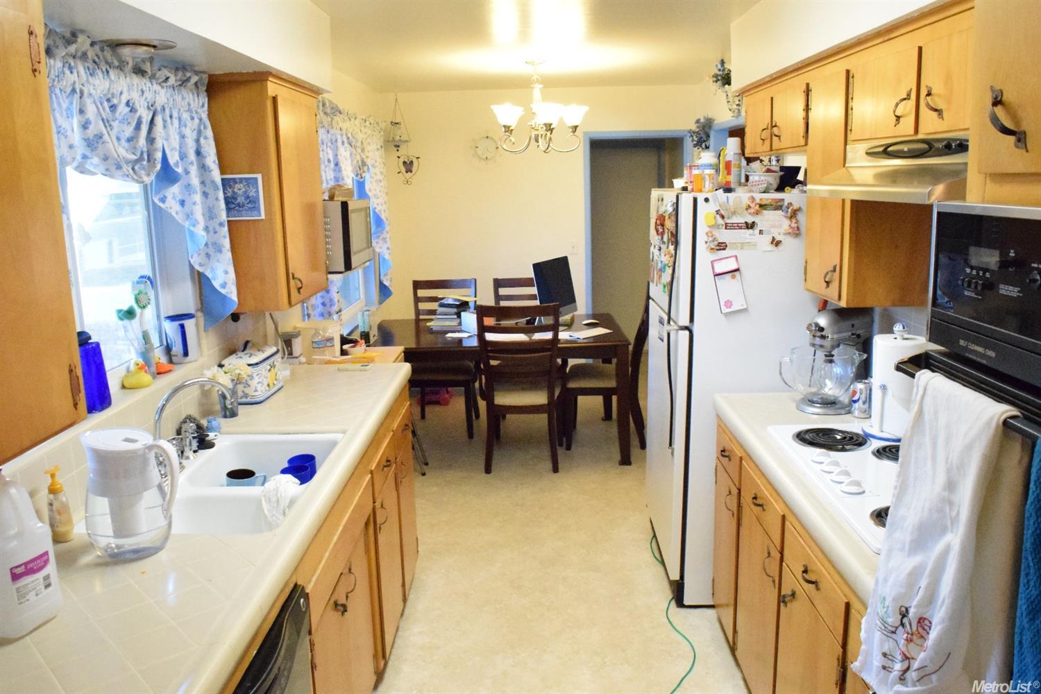 1904 Sylvan Ave, Modesto, CA 95355 photo 4