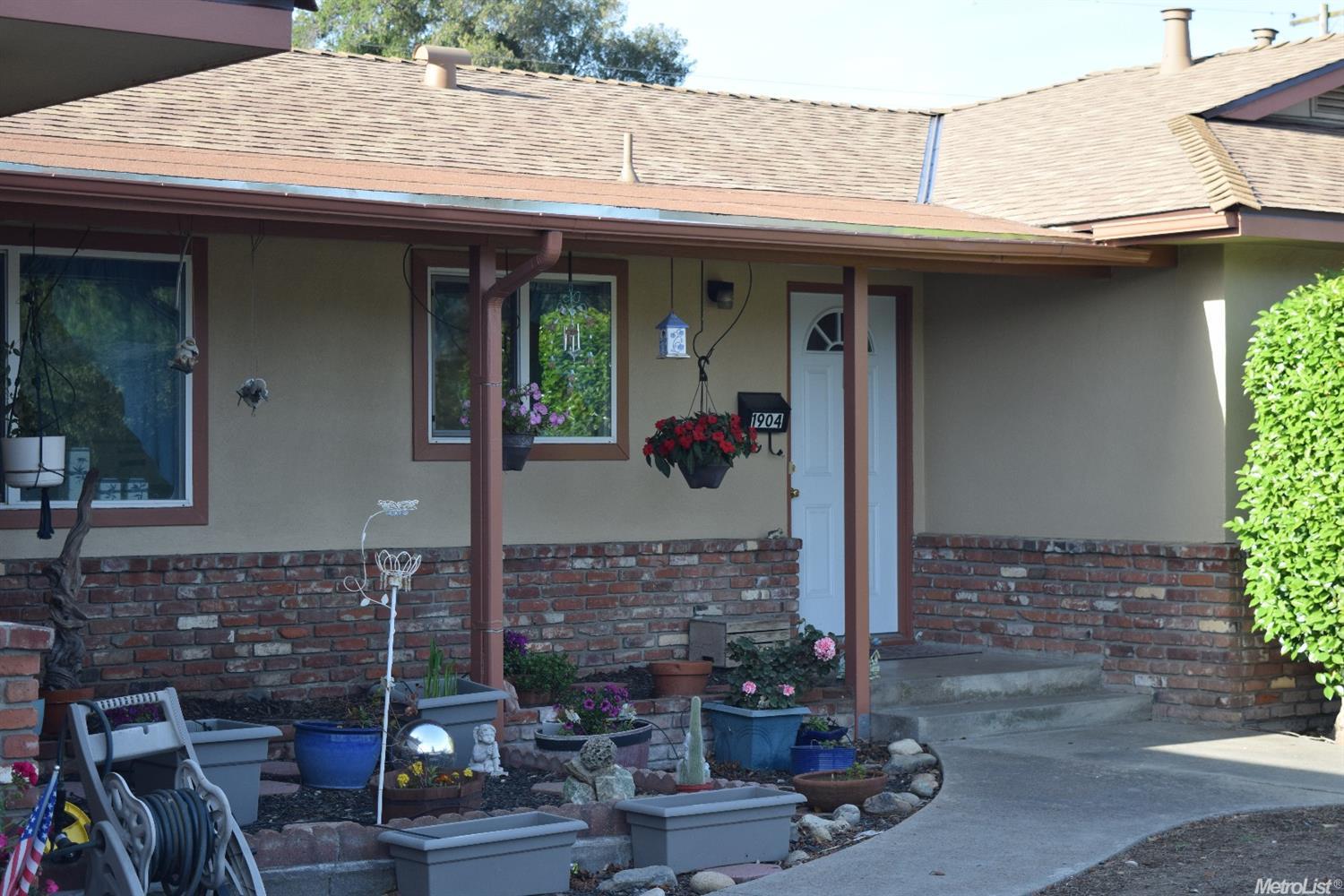 1904 Sylvan Ave, Modesto, CA 95355 photo 3