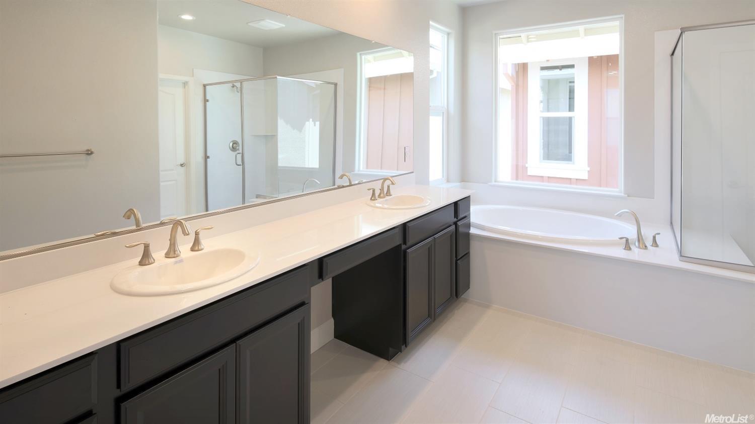 901 Persimmon Ter, Davis, CA 95616 photo 5