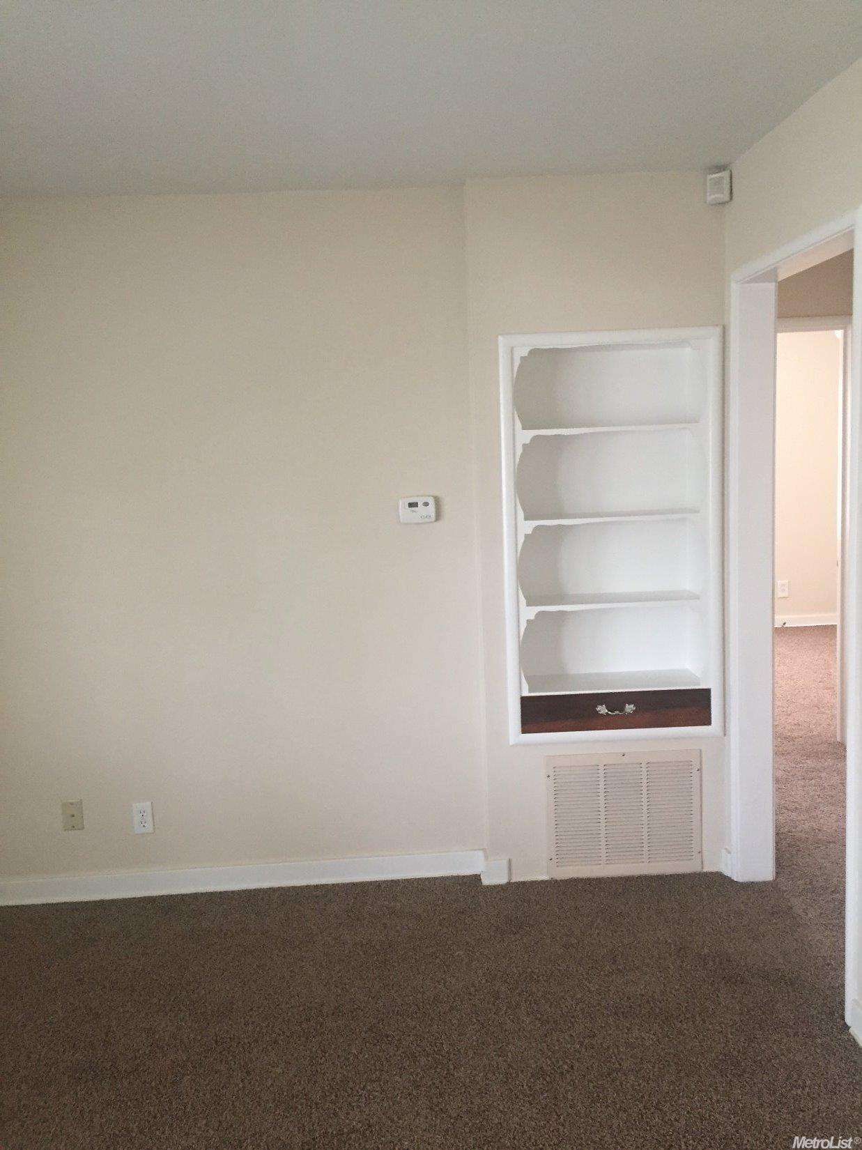 529 E Downs St, Stockton, CA 95204 photo 9