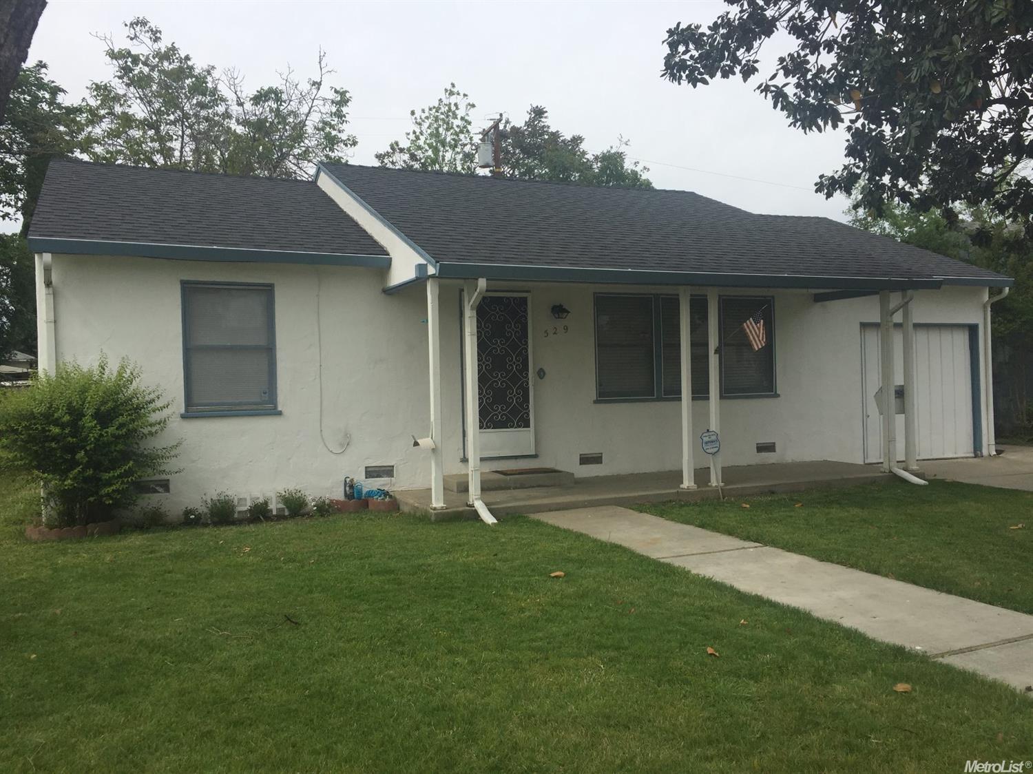 529 E Downs St, Stockton, CA 95204 photo 1