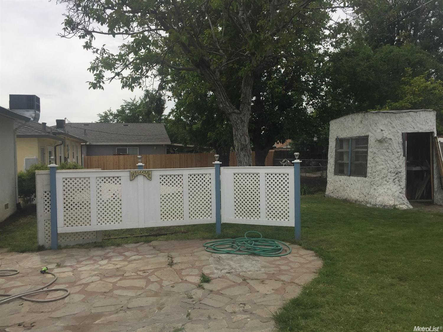 529 E Downs St, Stockton, CA 95204 photo 11