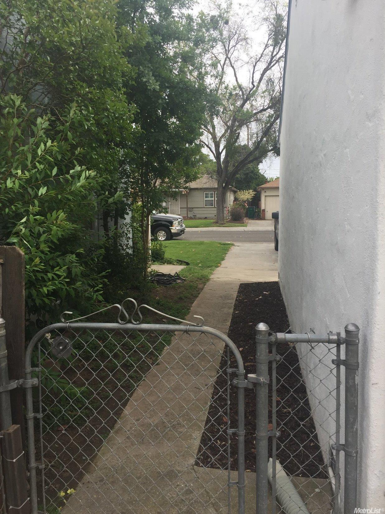 529 E Downs St, Stockton, CA 95204 photo 10