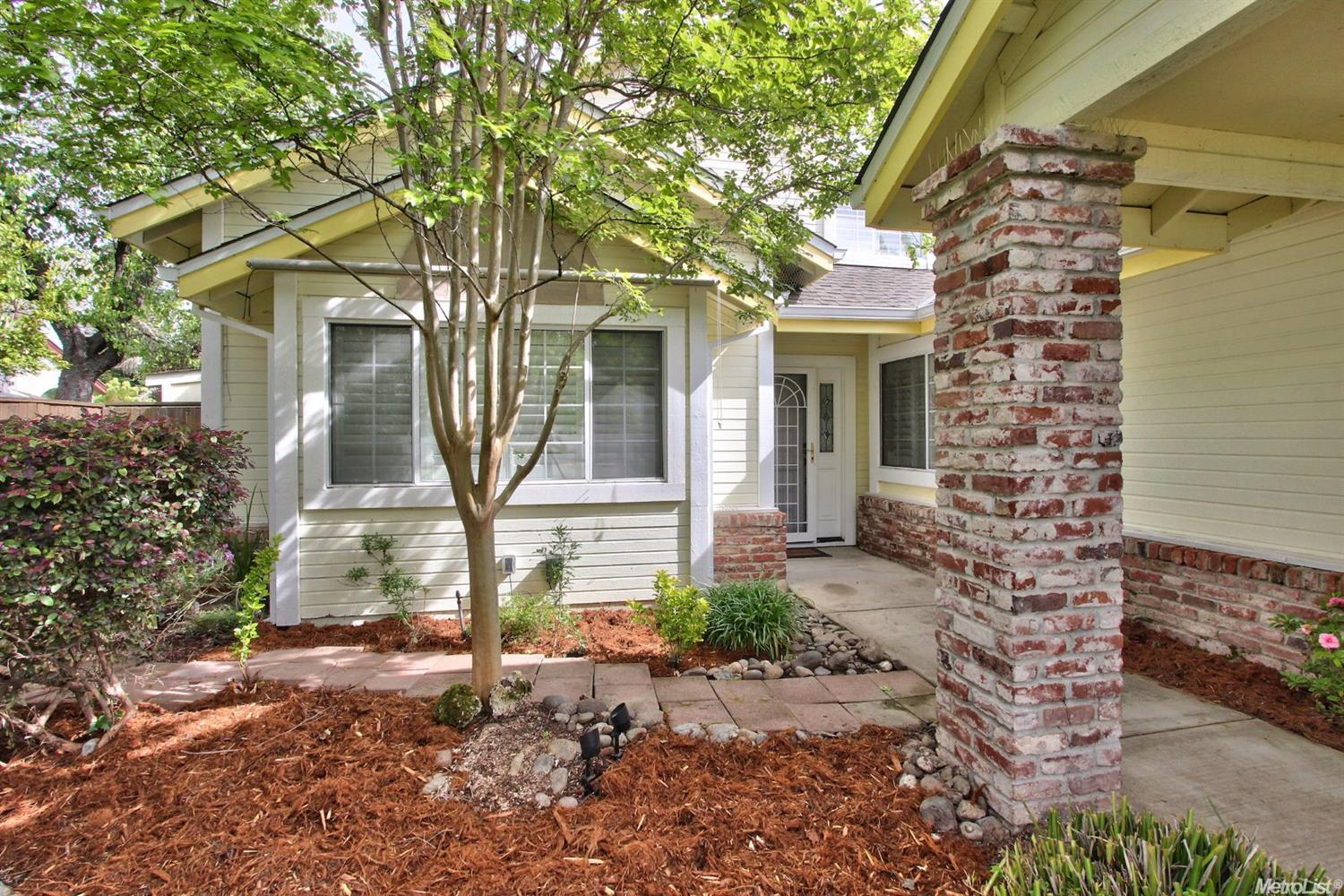 4804 Squadron Ct, Fair Oaks, CA 95628 photo 2