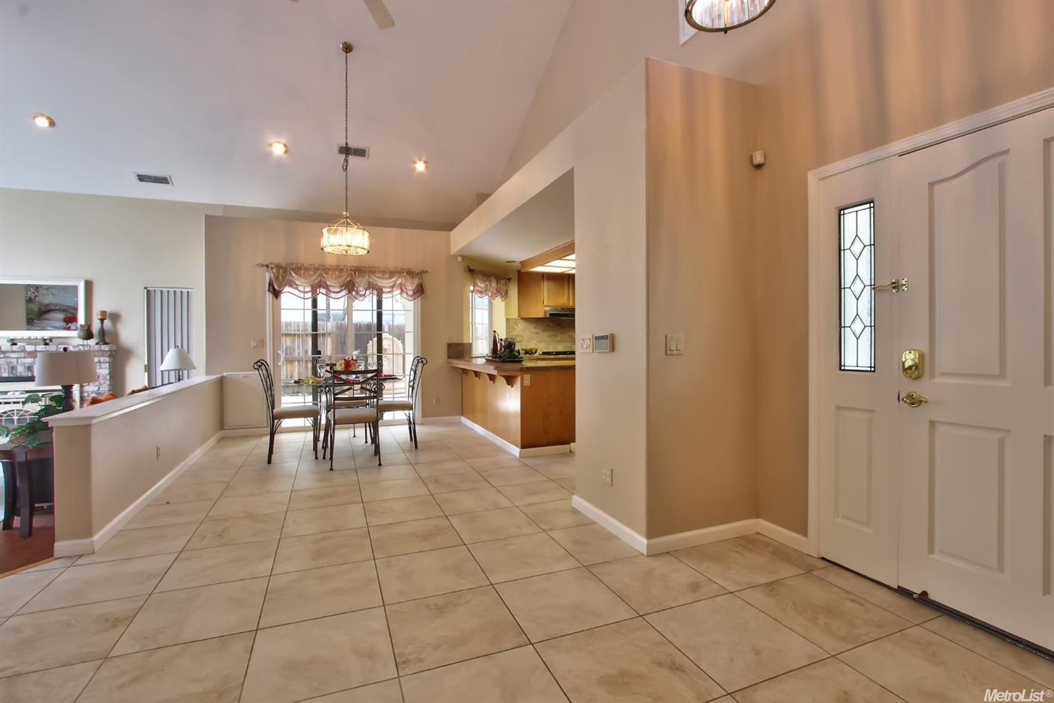 4804 Squadron Ct, Fair Oaks, CA 95628 photo 7