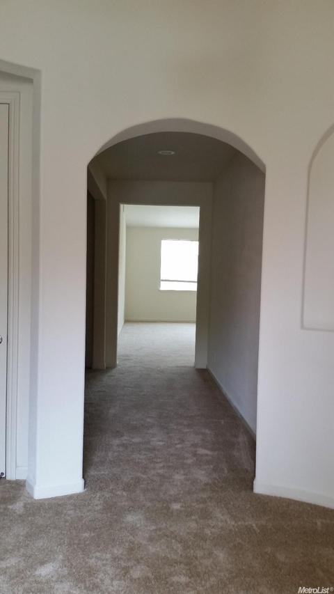 1305 Thoroughbred St, Patterson, CA 95363 photo 3