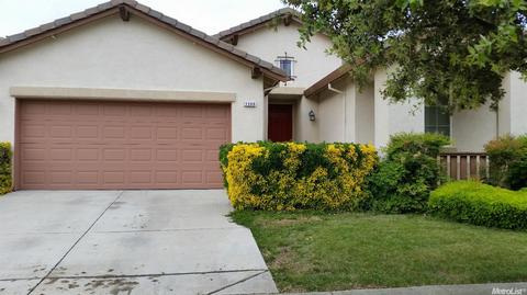 1305 Thoroughbred St, Patterson, CA 95363 photo 2