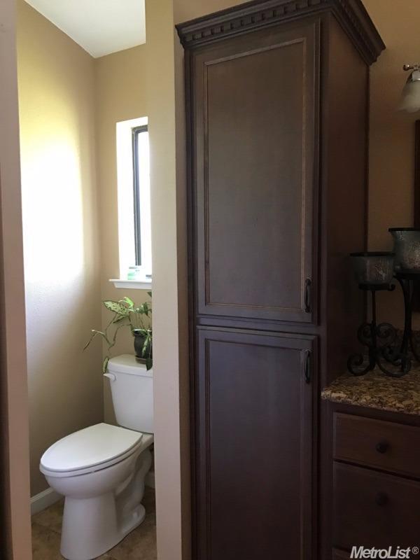 8106 Sheehan Way, Antelope, CA 95843 photo 18