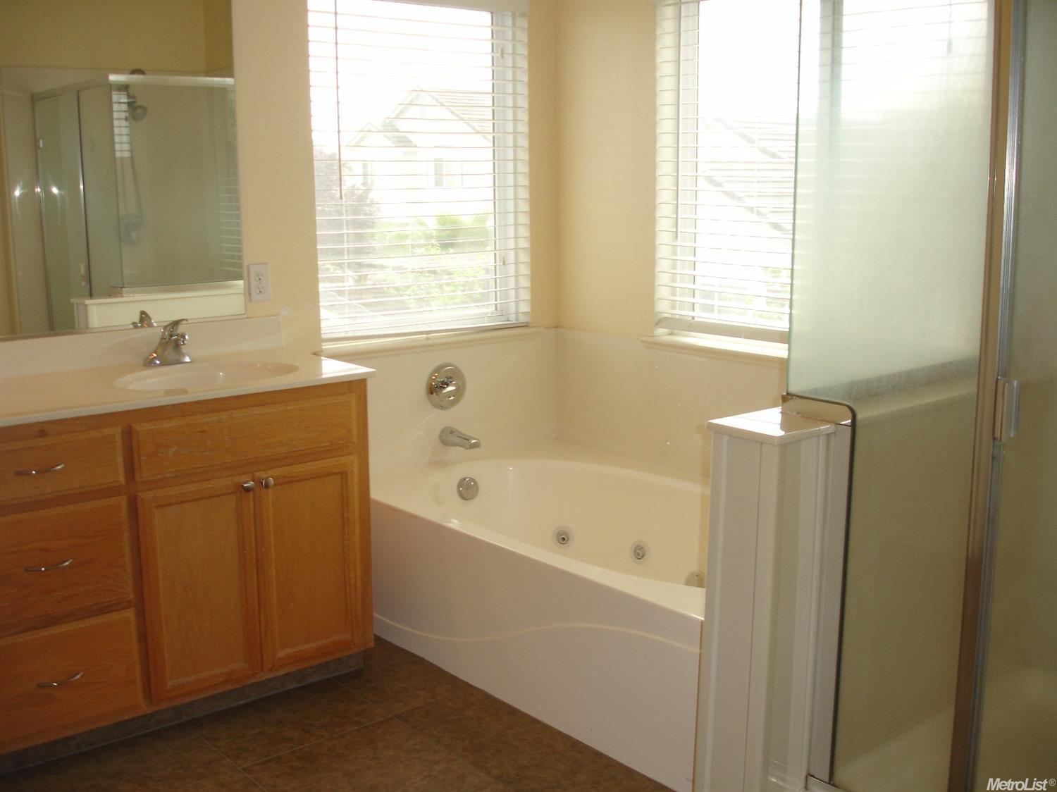1817 Liquid Amber Ln, Ceres, CA 95307 photo 9