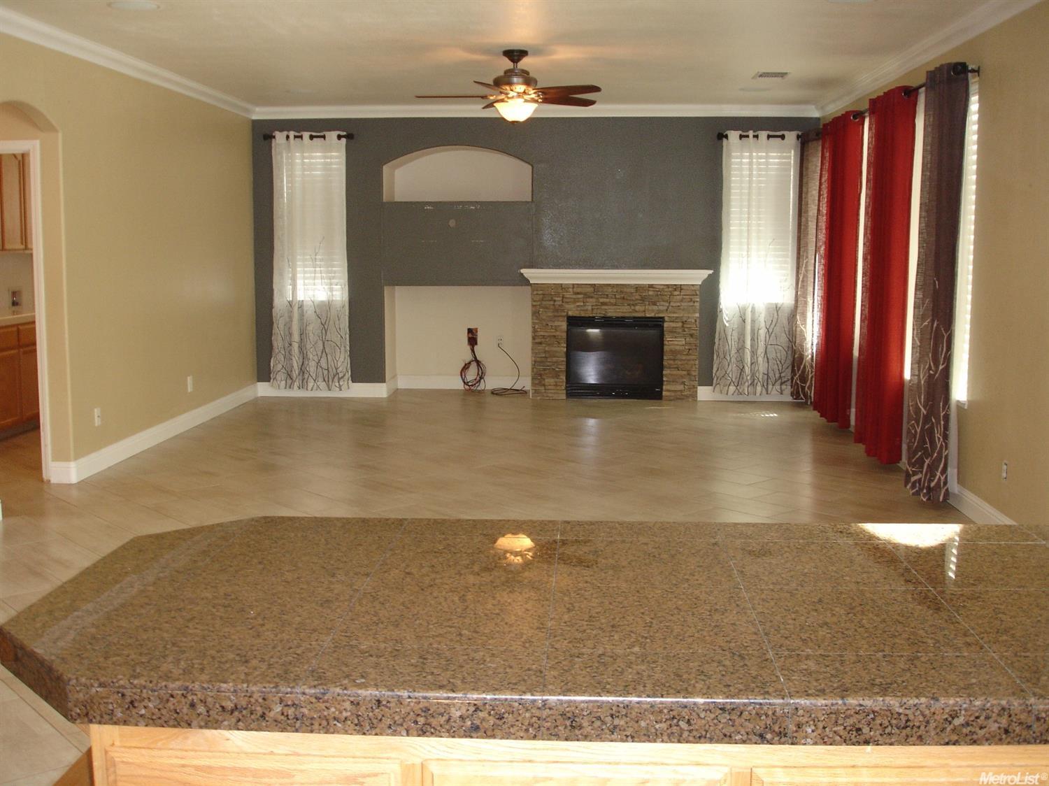 1817 Liquid Amber Ln, Ceres, CA 95307 photo 3