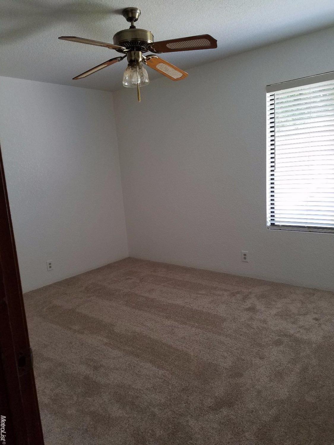 1587 Liverpool Ct, Manteca, CA 95336 photo 8