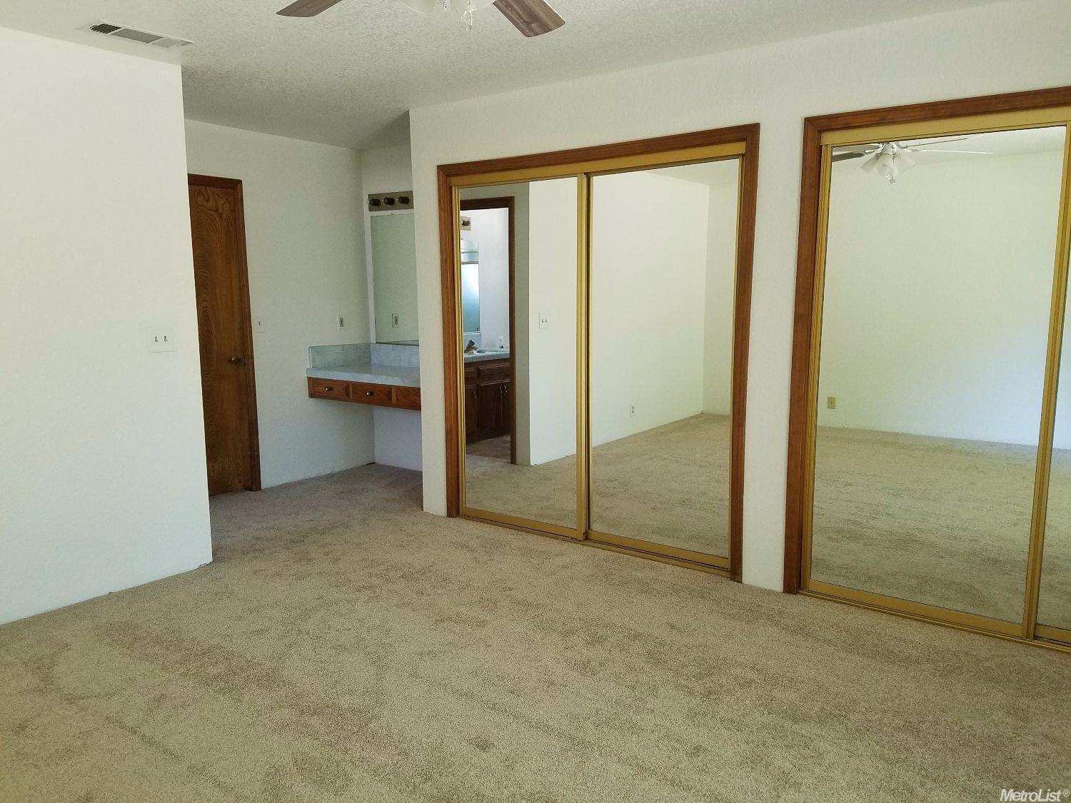 1587 Liverpool Ct, Manteca, CA 95336 photo 12