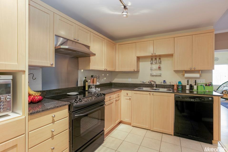 1818 Moore Blvd #144, Davis, CA 95618 photo 8