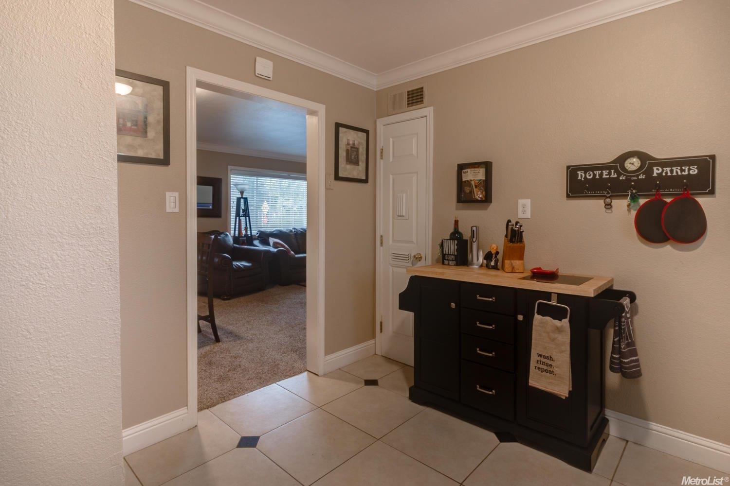 1801 Elmhurst Dr, Modesto, CA 95350 photo 15