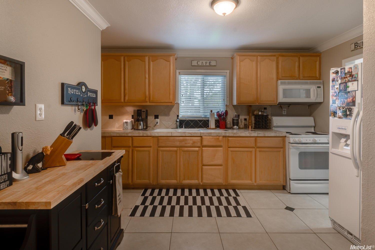 1801 Elmhurst Dr, Modesto, CA 95350 photo 11