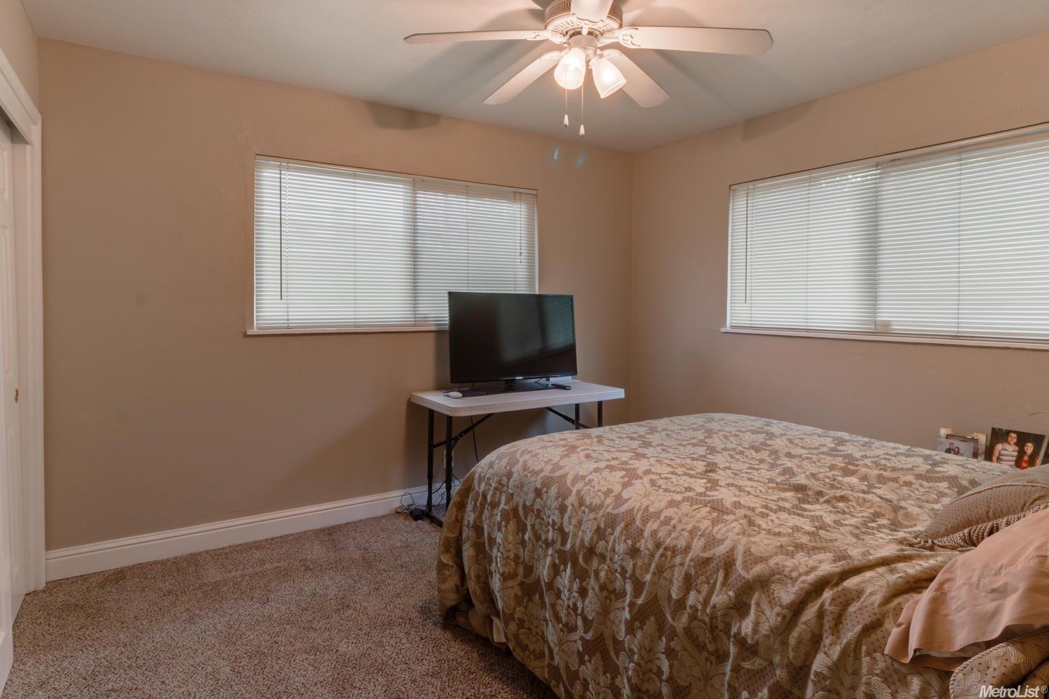 1801 Elmhurst Dr, Modesto, CA 95350 photo 23