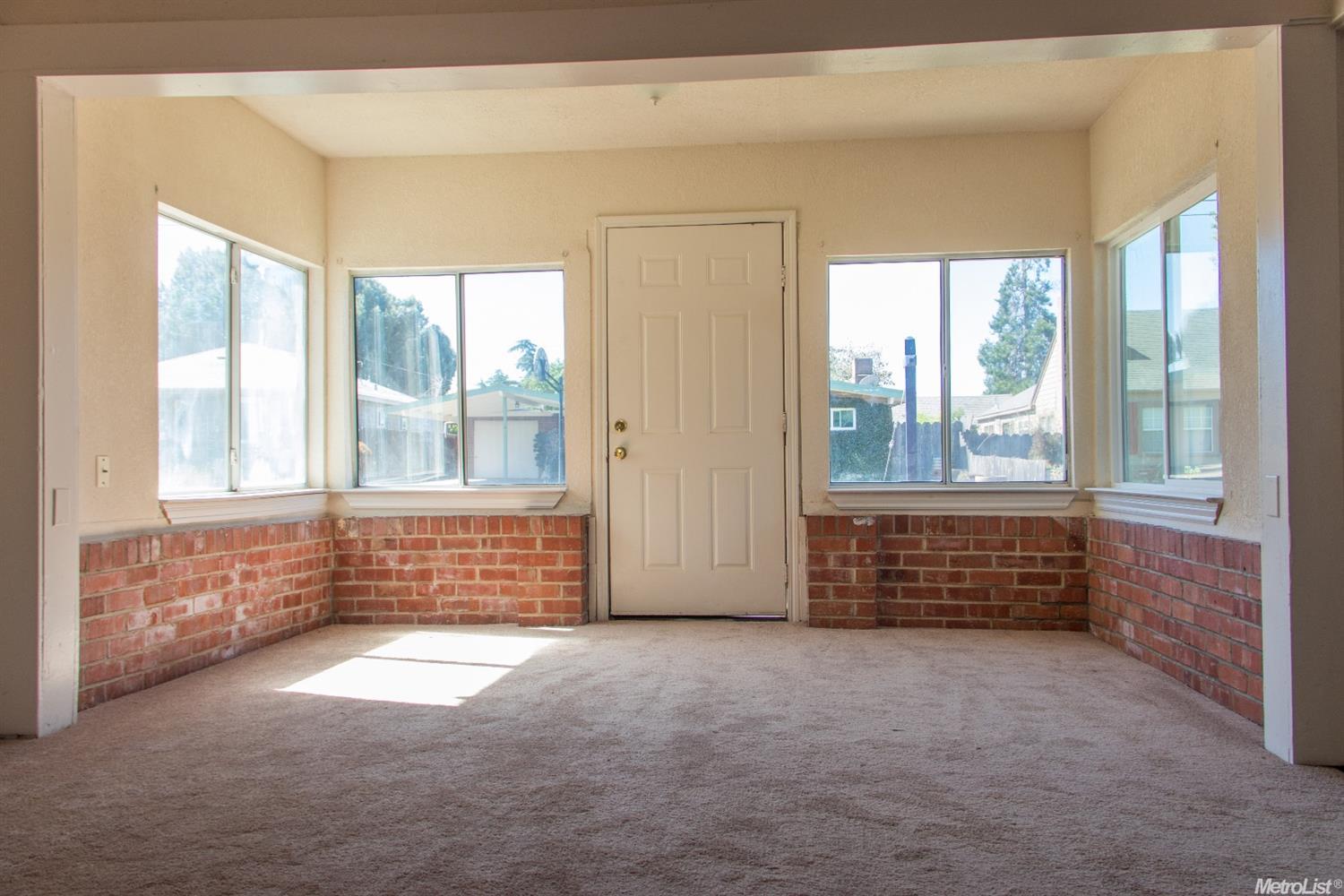 811 Edythe St, Manteca, CA 95337 photo 7