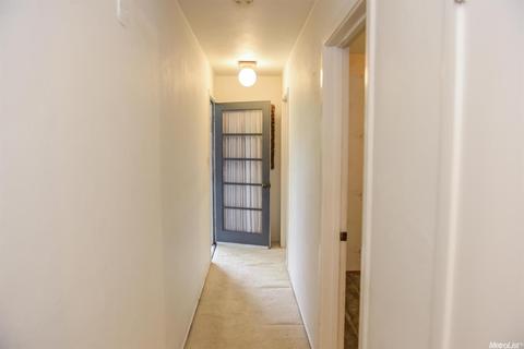 630 S Orange Ave, Lodi, CA 95240 photo 9