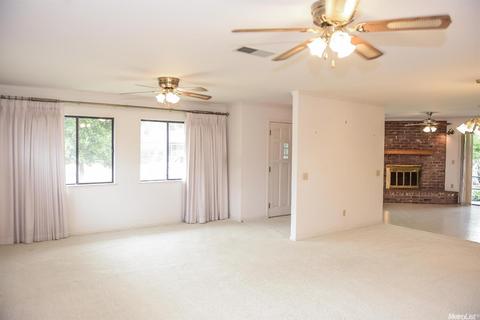 630 S Orange Ave, Lodi, CA 95240 photo 4