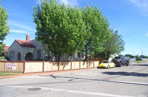 102 4th St, Isleton, CA 95641 photo 1