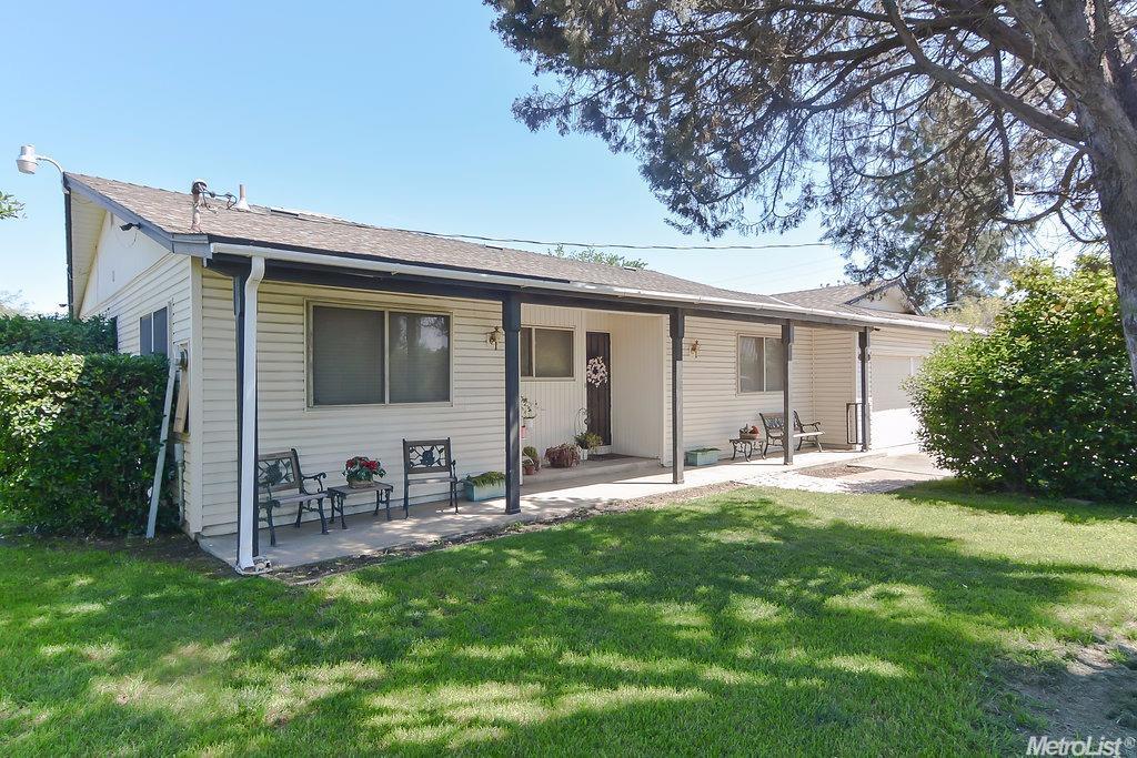 924 Hickman Rd, Hickman, CA 95323 photo 3