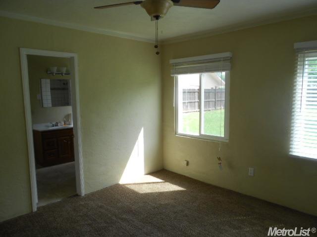 1240 Melrose Ave, Modesto, CA 95350 photo 8