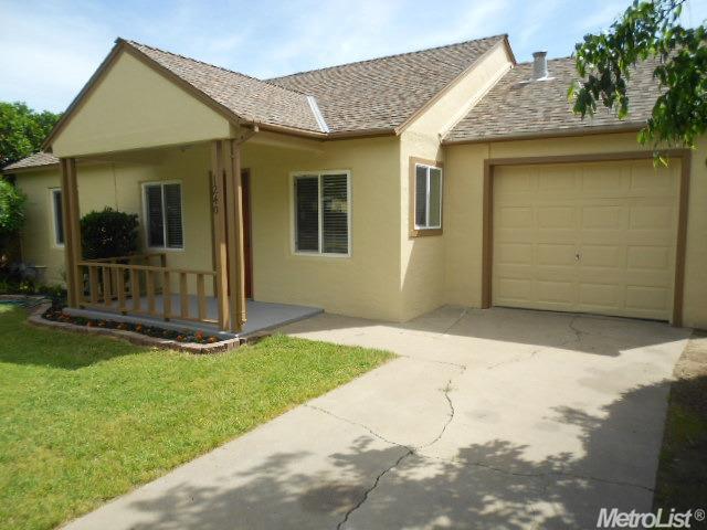 1240 Melrose Ave, Modesto, CA 95350 photo 1