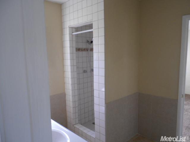 1240 Melrose Ave, Modesto, CA 95350 photo 6