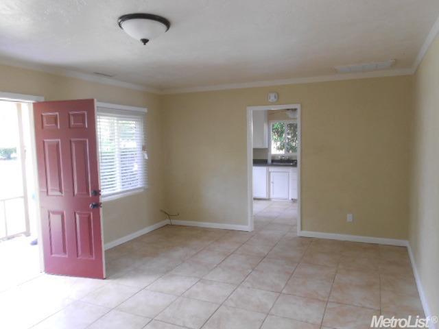 1240 Melrose Ave, Modesto, CA 95350 photo 11
