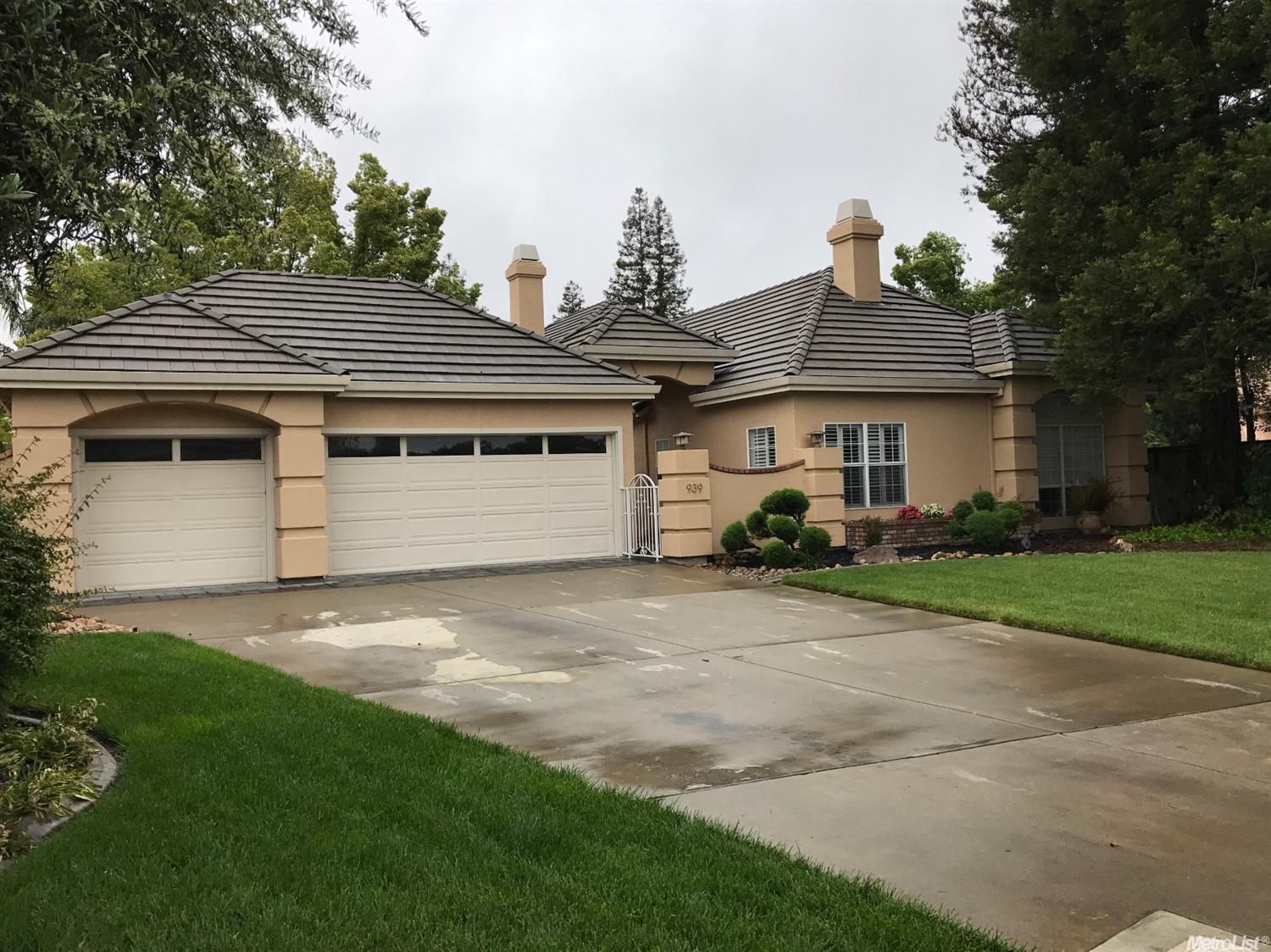 939 Yaple Ct, Ripon, CA 95366 photo 2