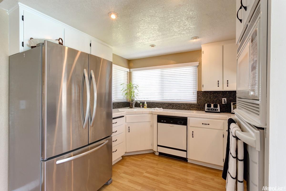 200 Renown Dr, Tracy, CA 95376 photo 9