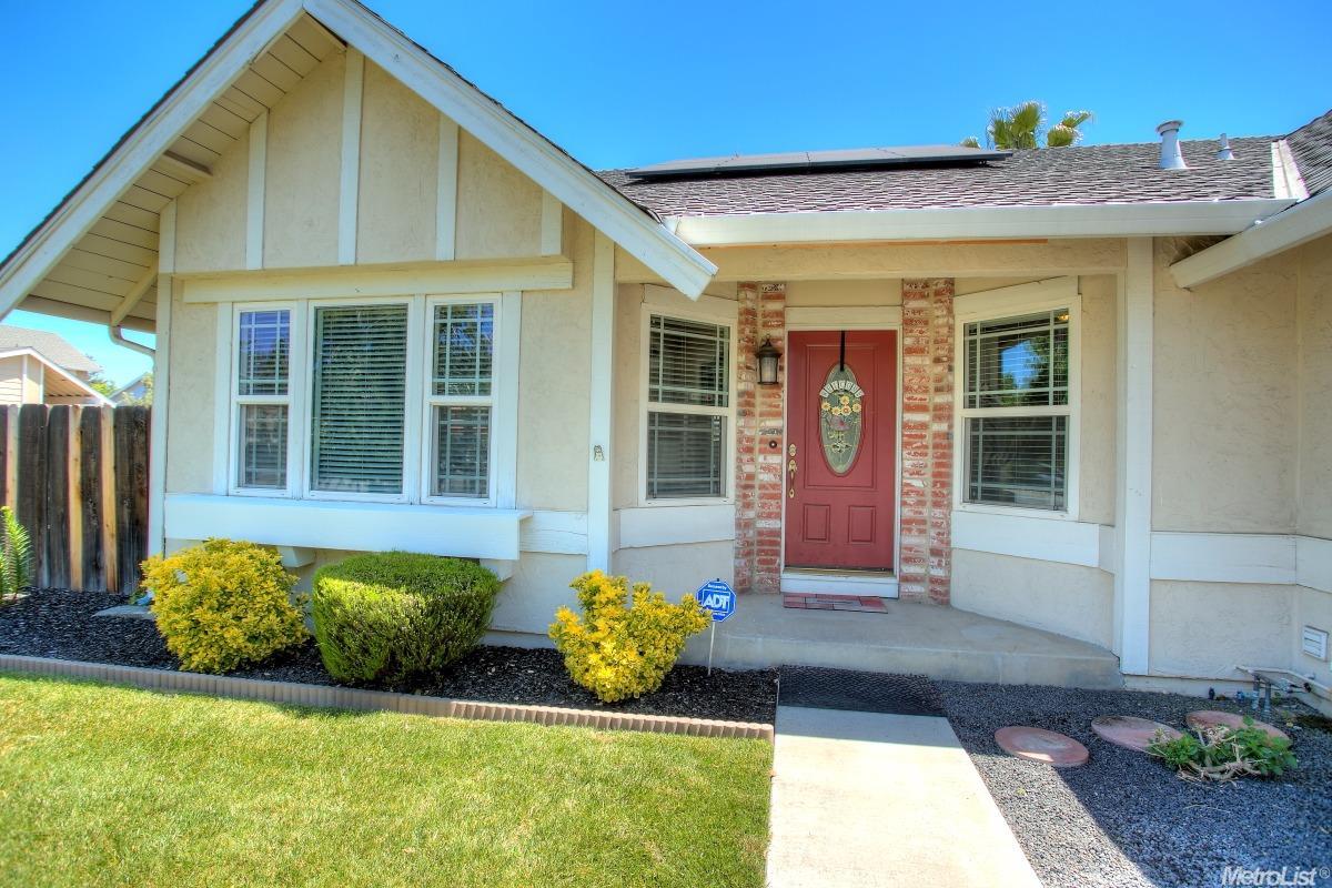 200 Renown Dr, Tracy, CA 95376 photo 1
