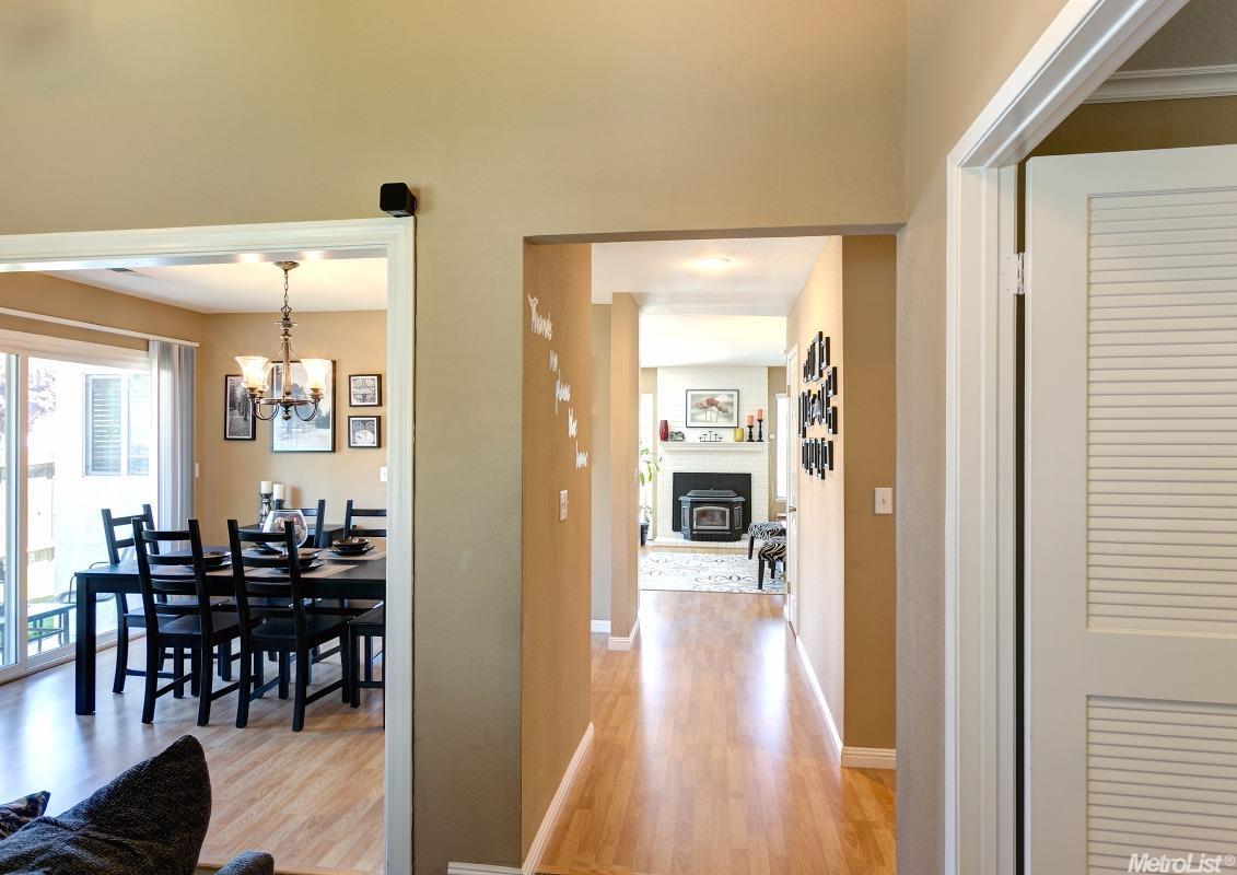 200 Renown Dr, Tracy, CA 95376 photo 4