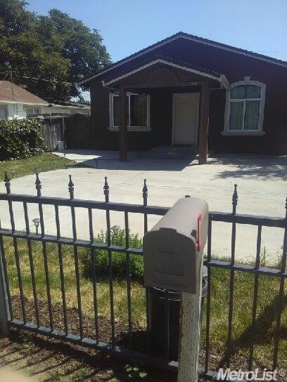 932 Santa Fe Ave, Modesto, CA 95351 photo 1