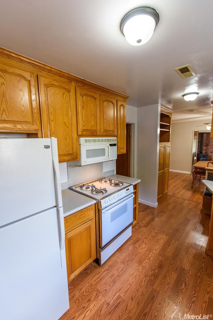 314 El Capitan Ave, Manteca, CA 95337 photo 4