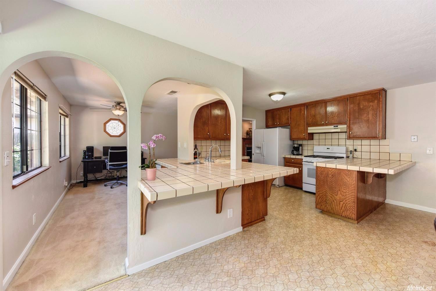 5098 Tonya Way, Carmichael, CA 95608 photo 10