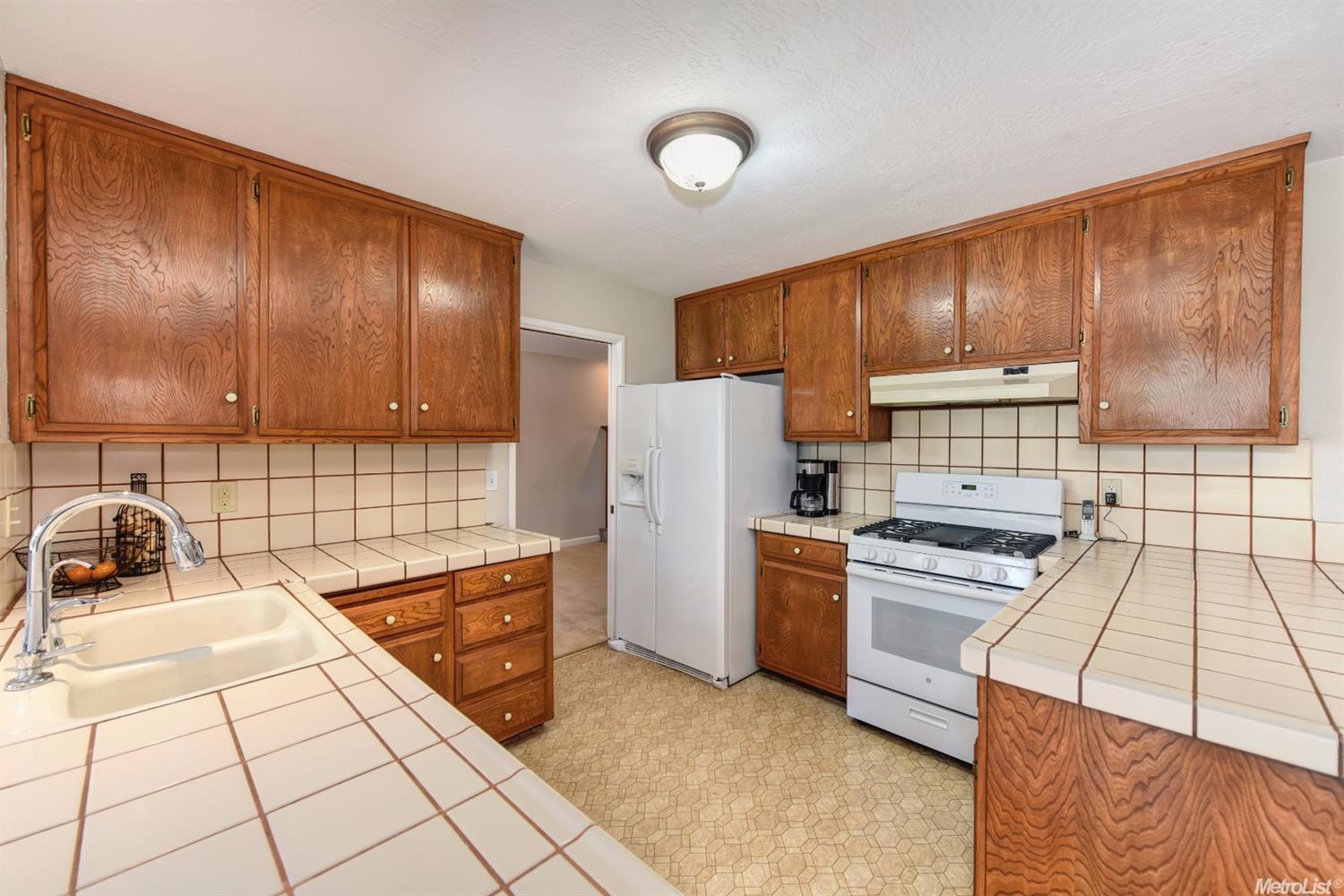 5098 Tonya Way, Carmichael, CA 95608 photo 12