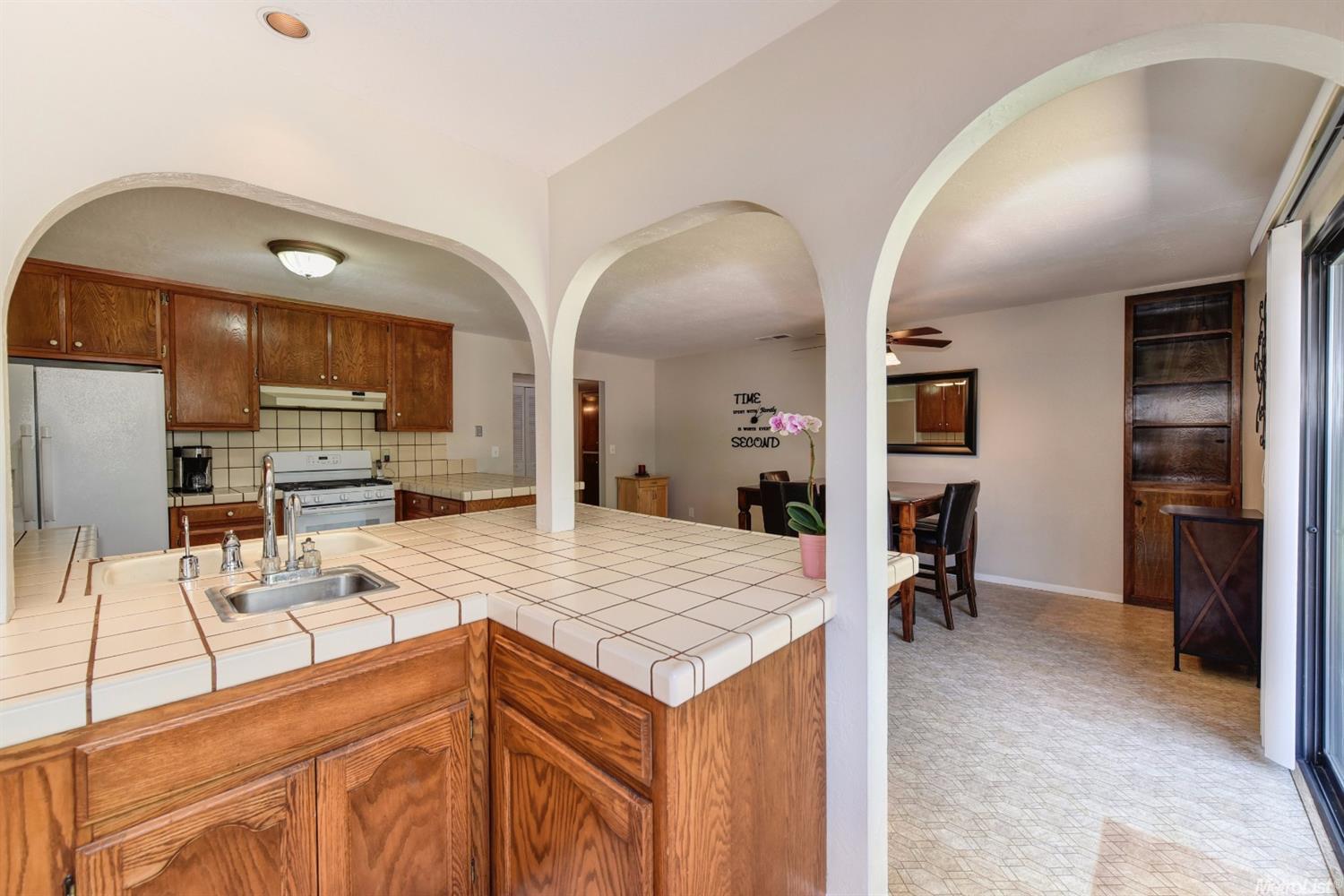 5098 Tonya Way, Carmichael, CA 95608 photo 11